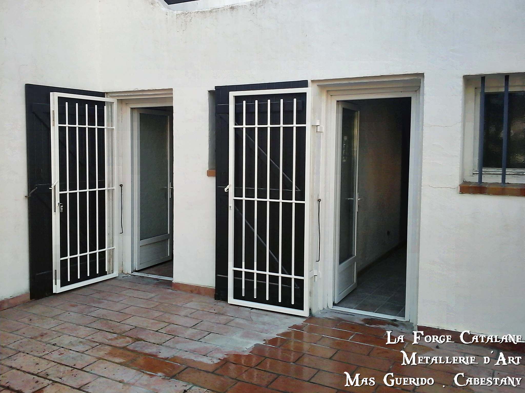 grille articulee trous renfles thermolaque La Forge Catalane Cabestany (2).jpg